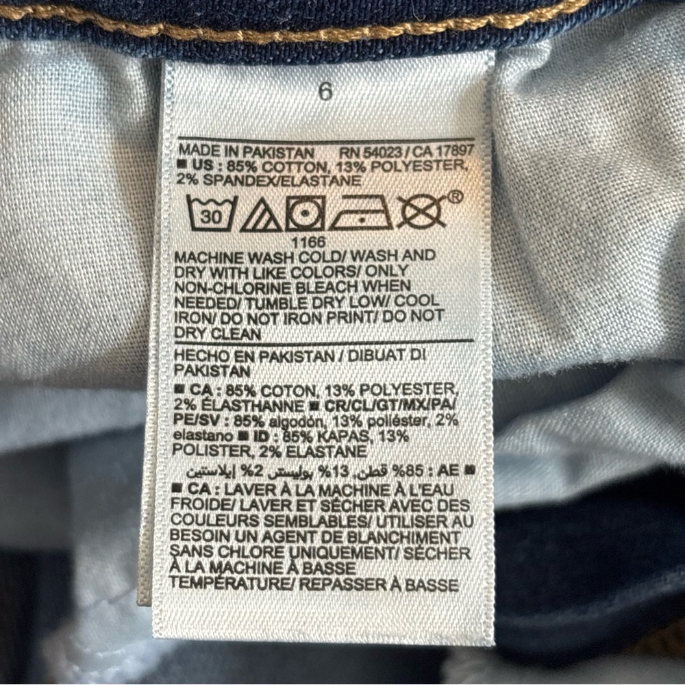 Set Of 2 Old Navy O.G. Straight High Rise Jeans Secret Smooth Pockets Size 6 - Picture 7 of 8